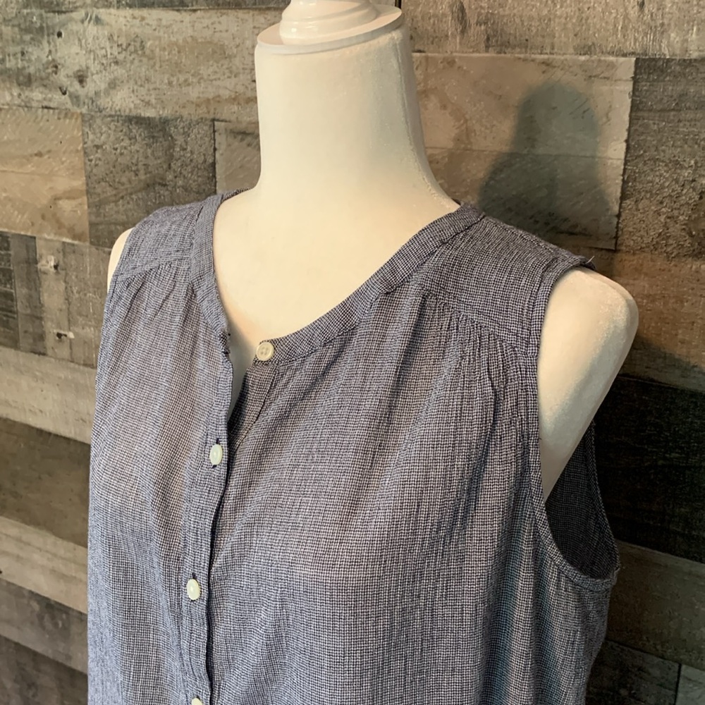 Loft Sleeveless Button Front Preppy Top - Picture 6 of 16